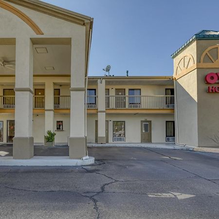Oyo Hotel Grenada West Exteriör bild